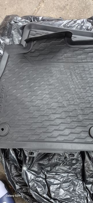 Dywaniki gumowe vw passat b8 oryginalne