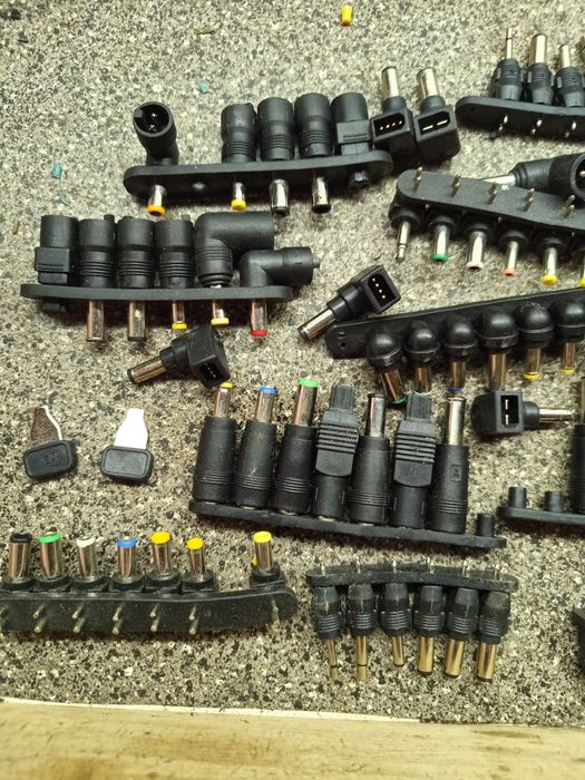 Adaptadores universais de corrente