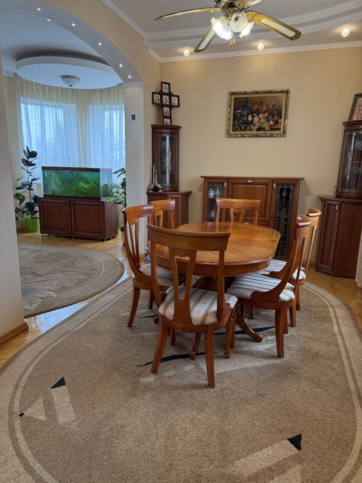 Будинок Слобода заходь та живи