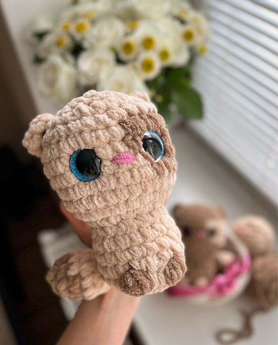 Котики вʼязані ручної роботи