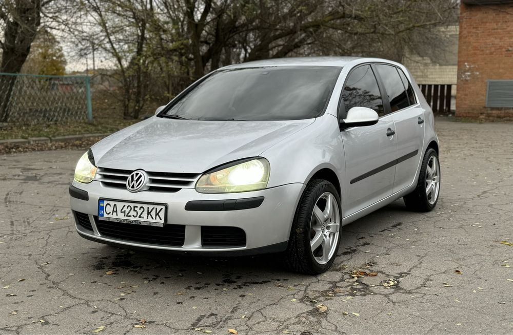 Volkswagen Golf 5 1.6