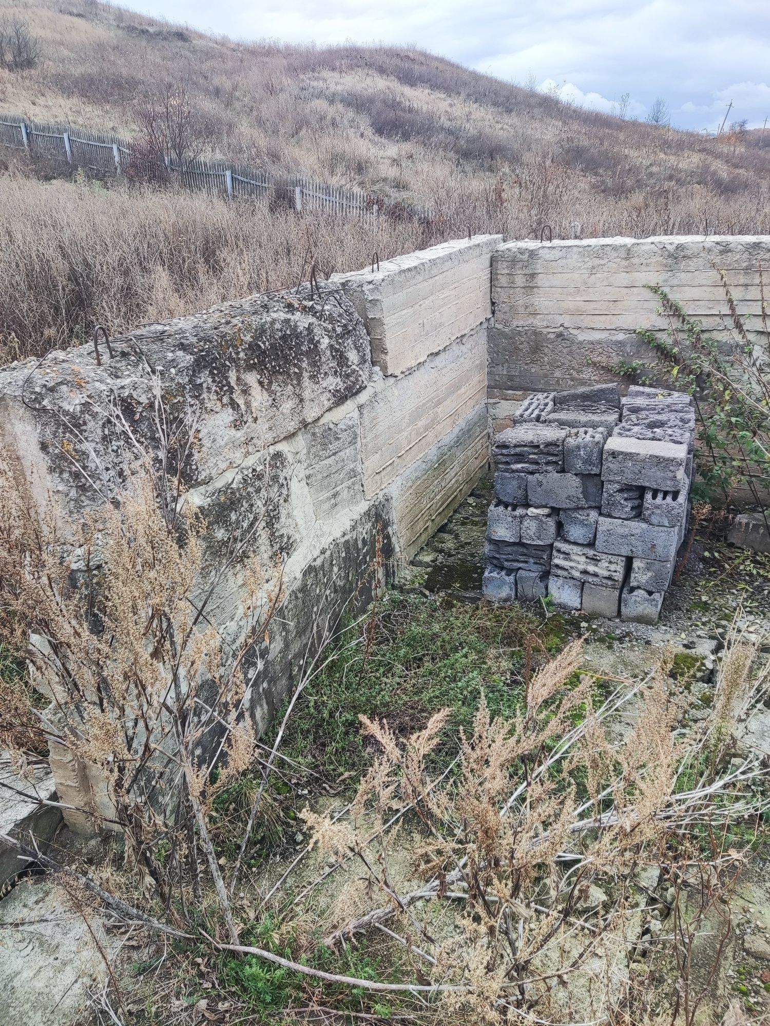 Продам шлако блок.блоки.плити