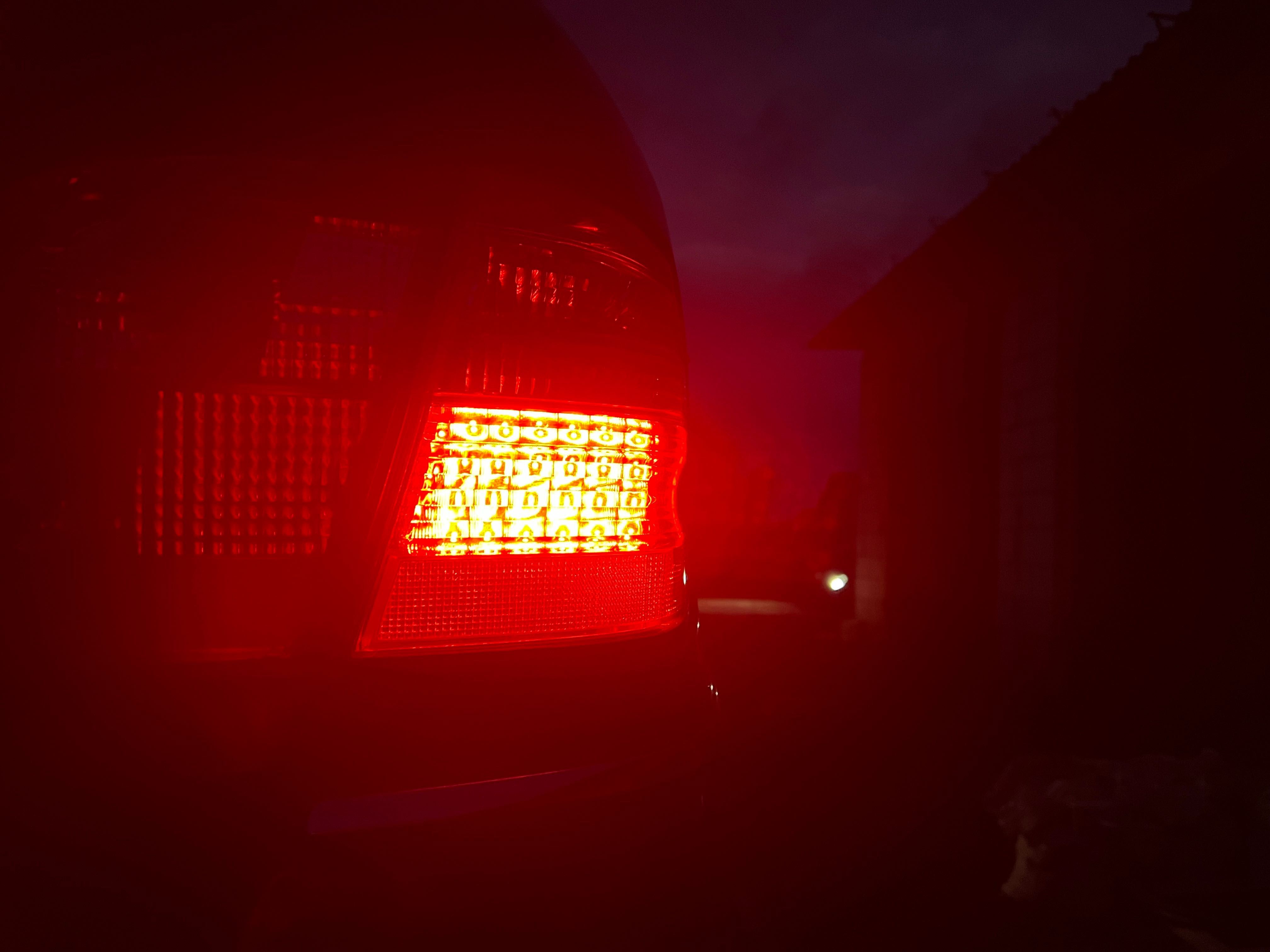 Mercedes w211 2.7cdi2.2/3.0/3.2 wszystkie części kod lakieru C197 C723
