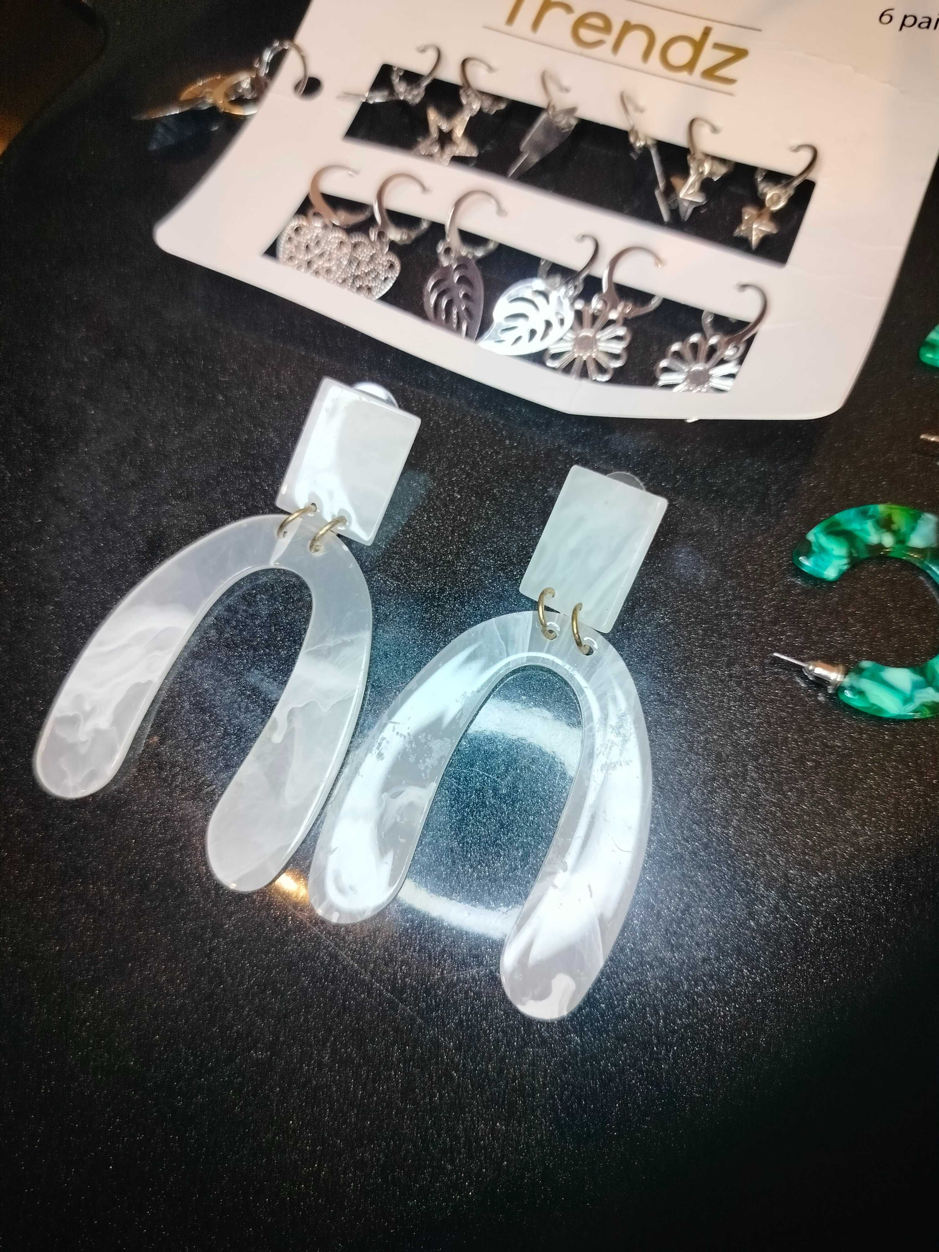 MEGA zestaw kolczyków akryl metalowe przeźroczyste srebrne wiszące