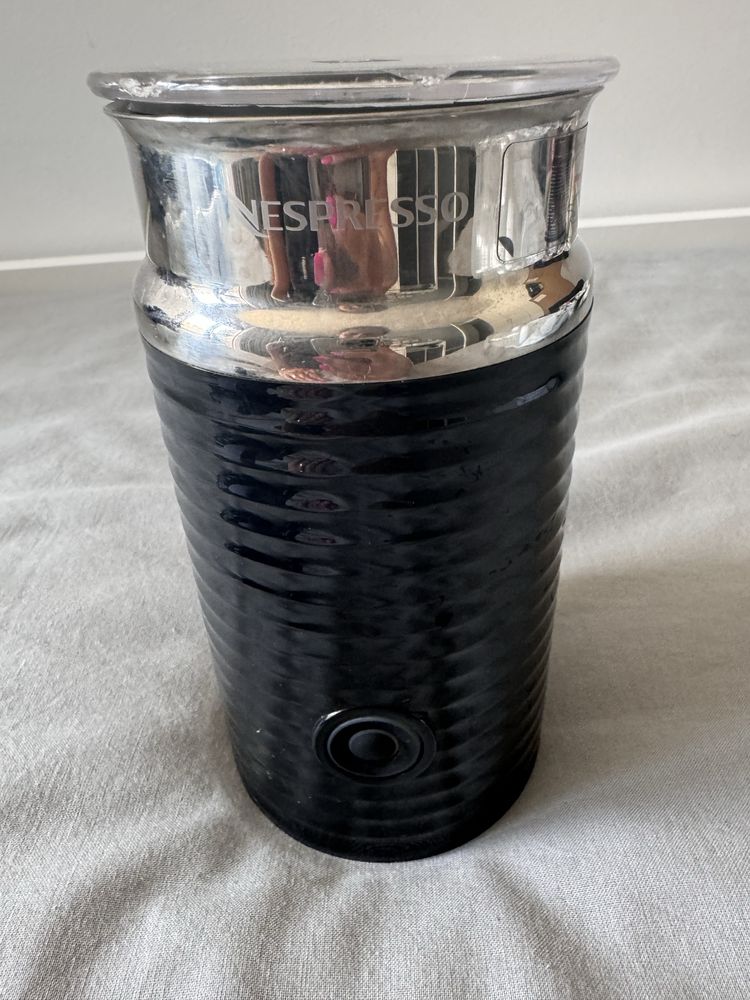 Aeroccino preto Nespresso