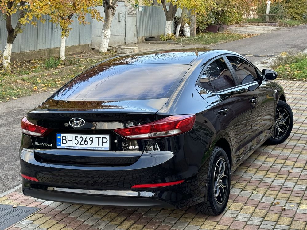 Продам Хундай 83 пробега - механика!