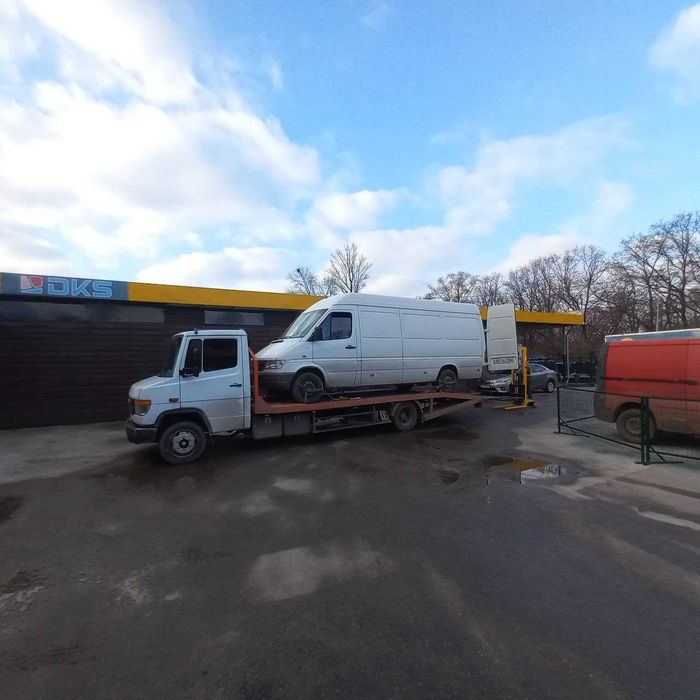 Послуги евакуатора цілодобово