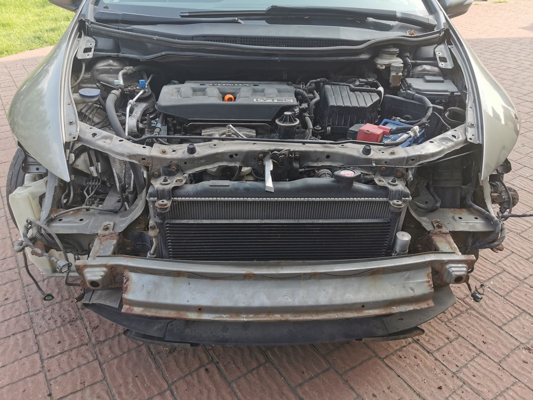 Komplet Silnik 1.8 Skrzynia Honda Civic VIII UFO NH701M Części