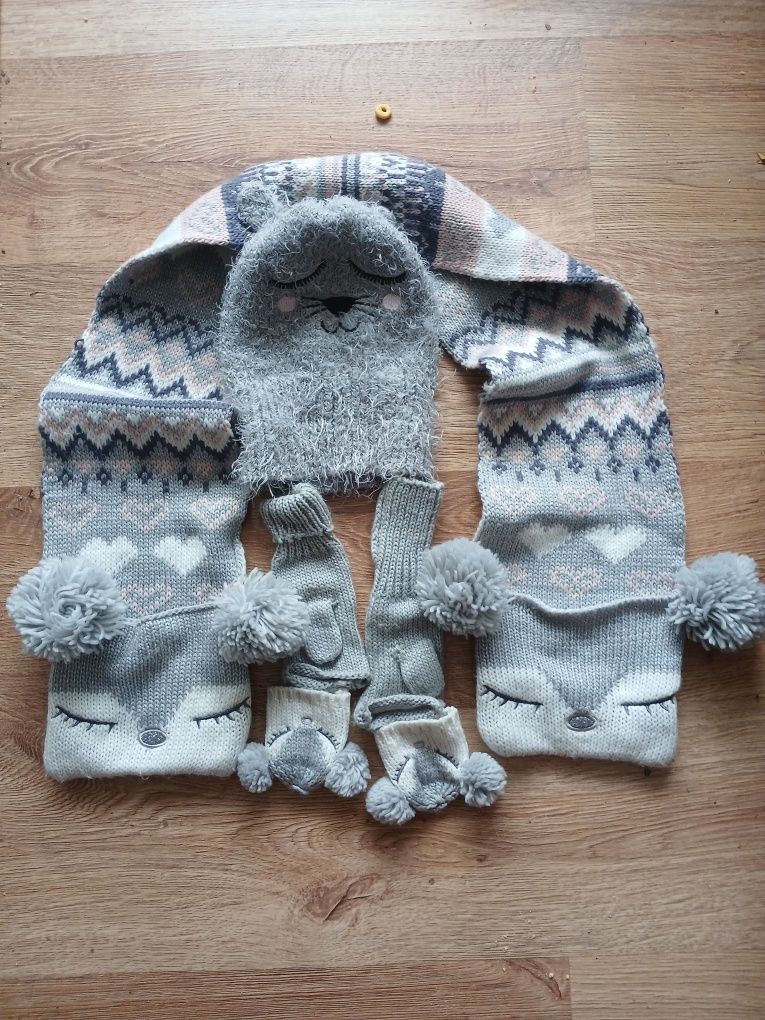 Primark, Śliczny zestaw dla dziecka, 4-6 lat.