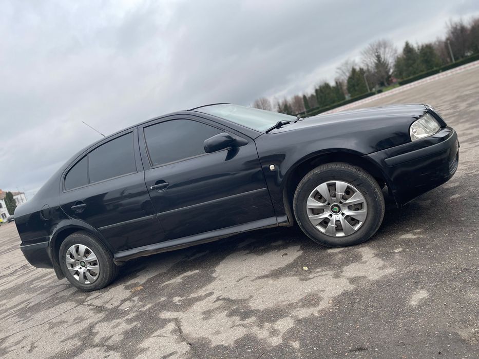 Продам Skoda Octavia Tour