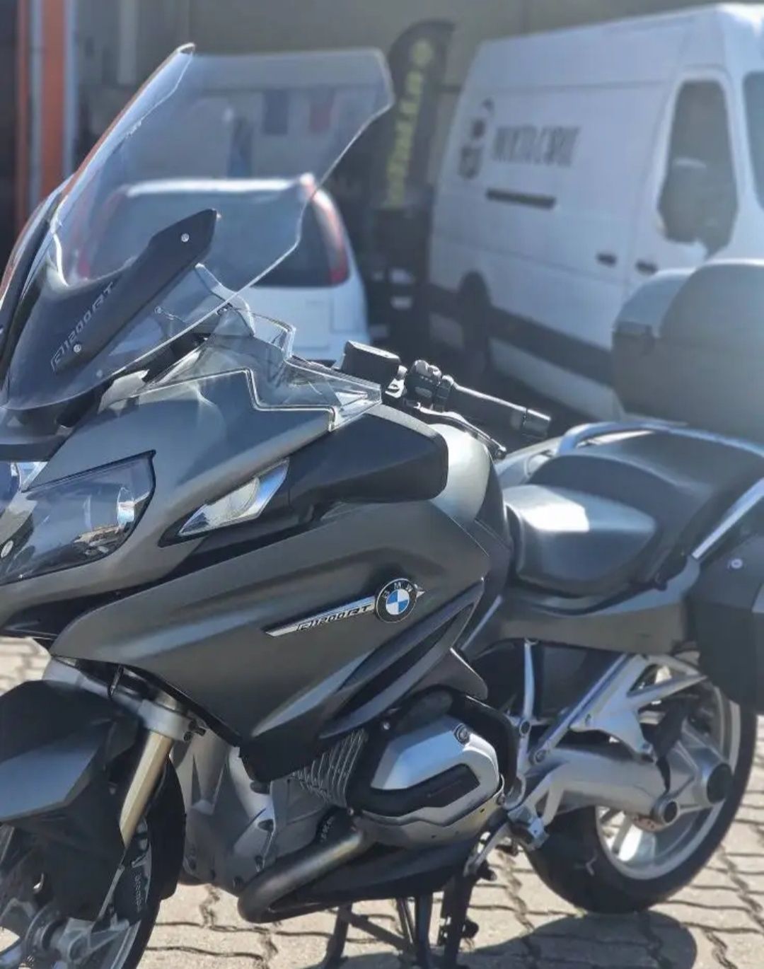 BMW  R  1200 RT.