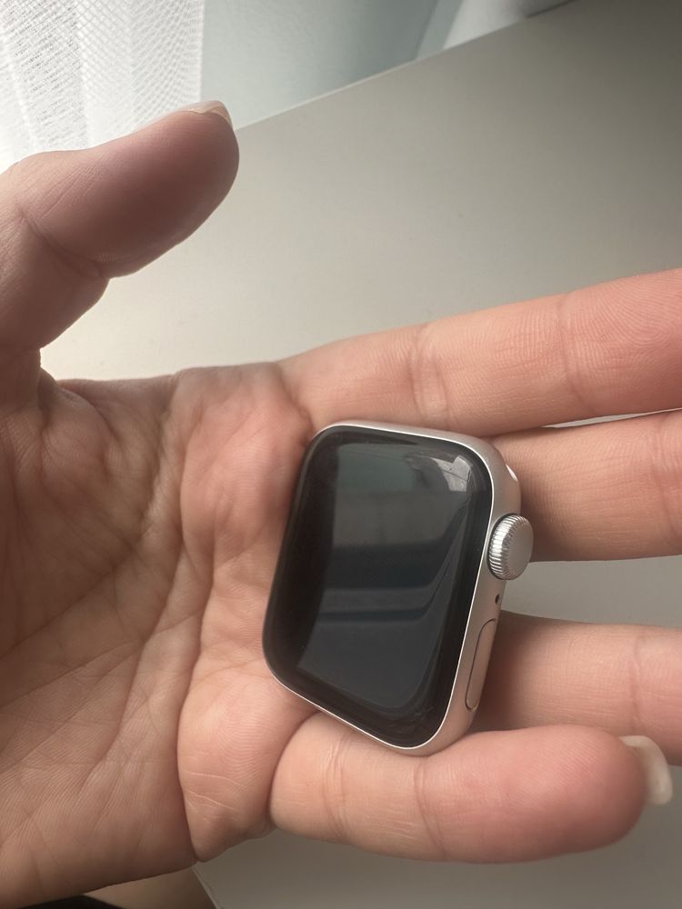 Apple Watch SE 40 mm
