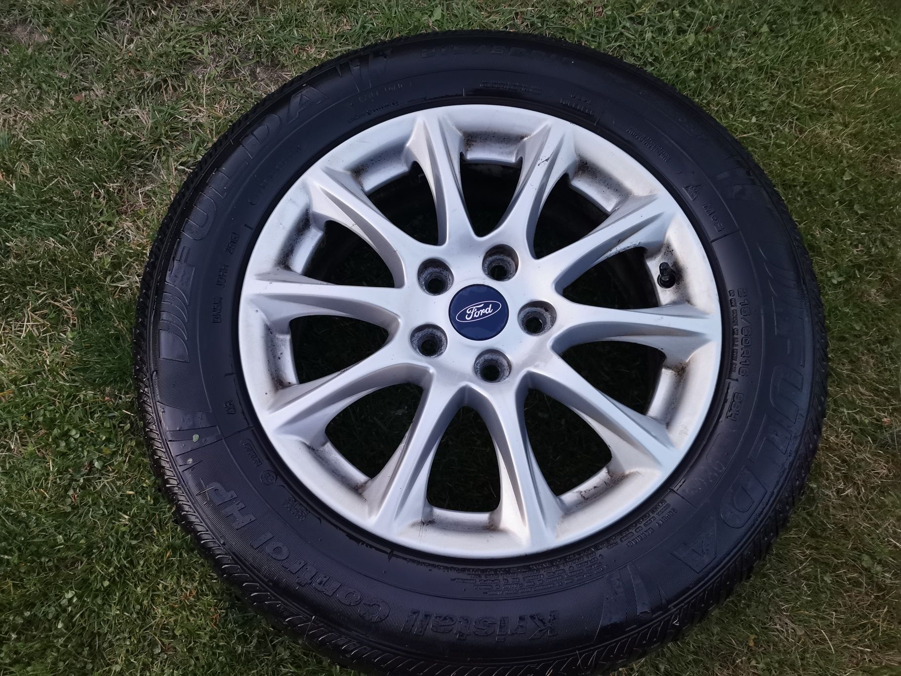4x Felgi aluminiowe z oponami Ford R 16