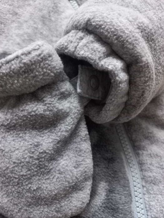 Polarowy kombinezon, Next