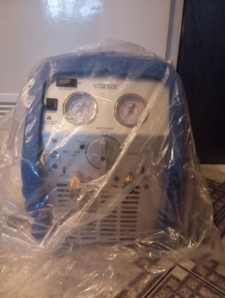 Stacja odzysku gazu, mini refrigerant recovery unit VRR12L