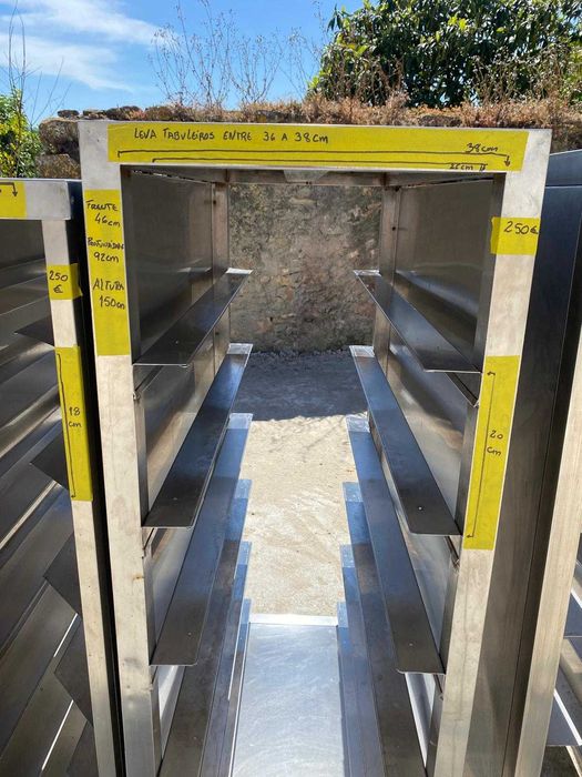 Carro inox porta tabuleiros (vários carros e tamanhos) vários preços