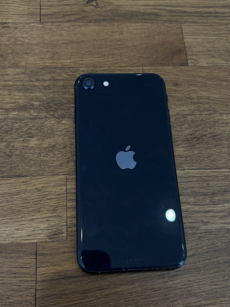 Iphone SE 3 generacja 2022 85% stan bdb