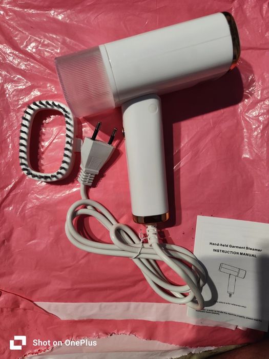 Відпарювач для одягу