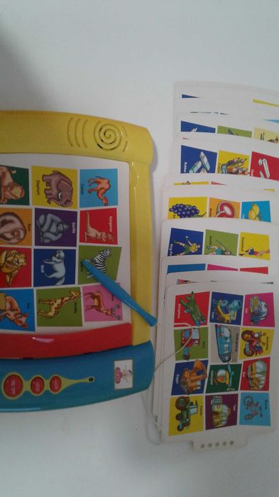 Jogo interativo do Ruca para aprender Inglês com 18 cartões