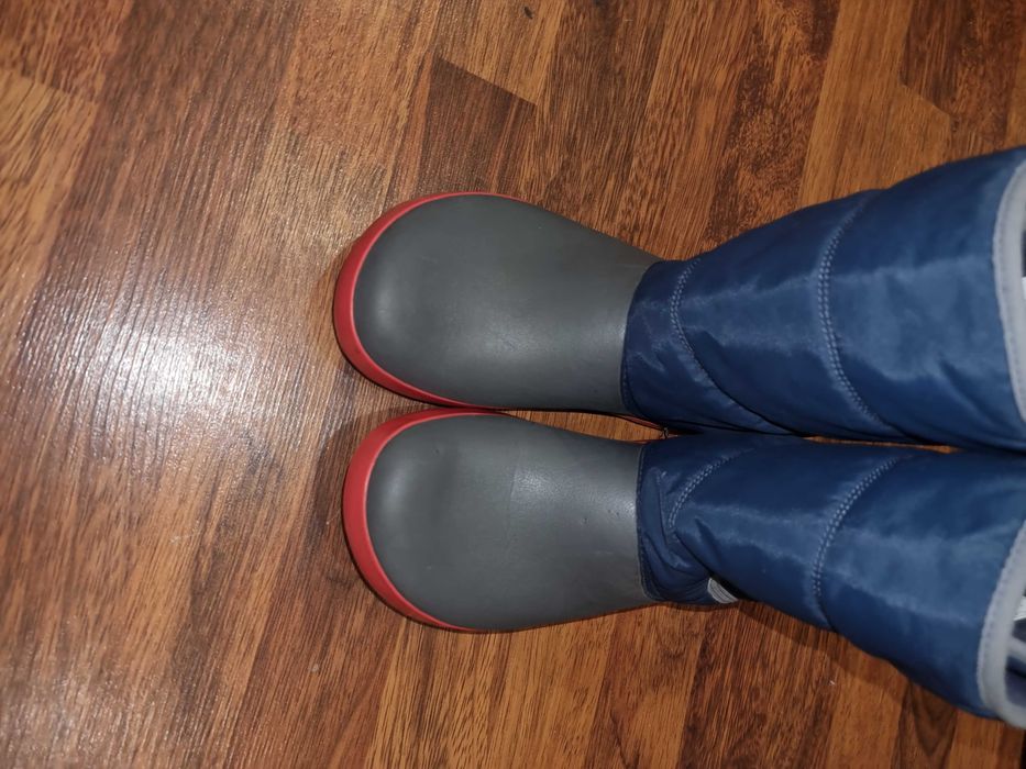 Зимові черевики  Crocs j6-38-24/25cm