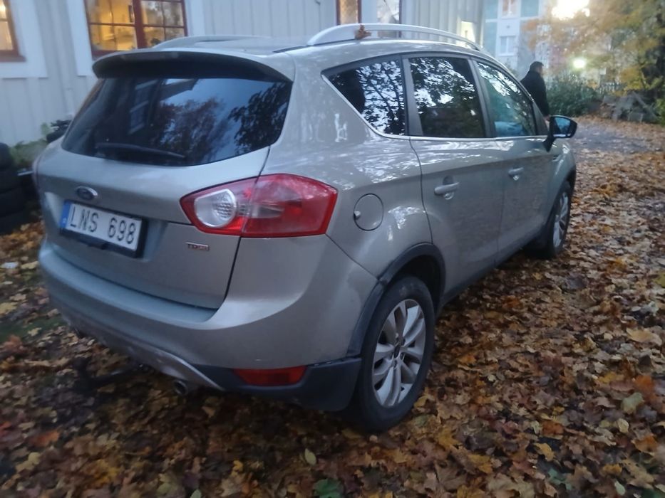 Ford Kuga 2011 2.0 D автомат 4х4