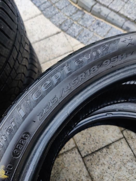 Opony zimowe 4 szt. Hankook Winter i*cept evo2 W320B 225/45R18 95H XL