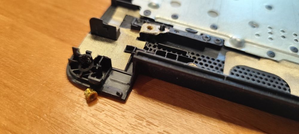 Obudowa kadłub z klawiaturą do HP 15-db1020nw