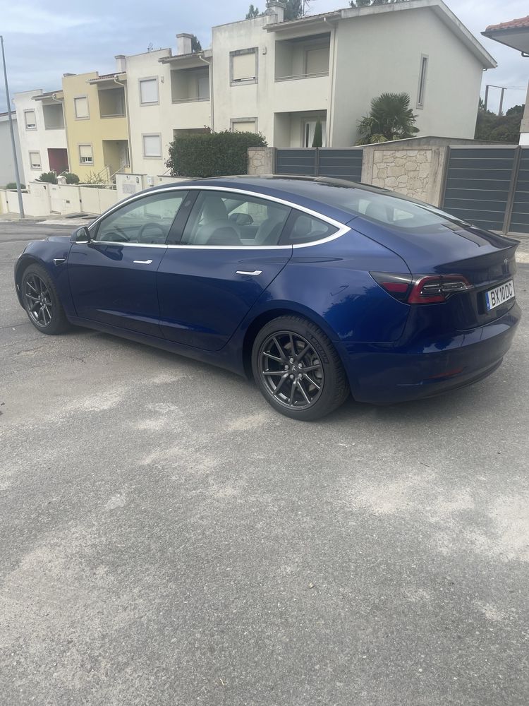 Tesla Model 3 Long Range Dual Motor AWD