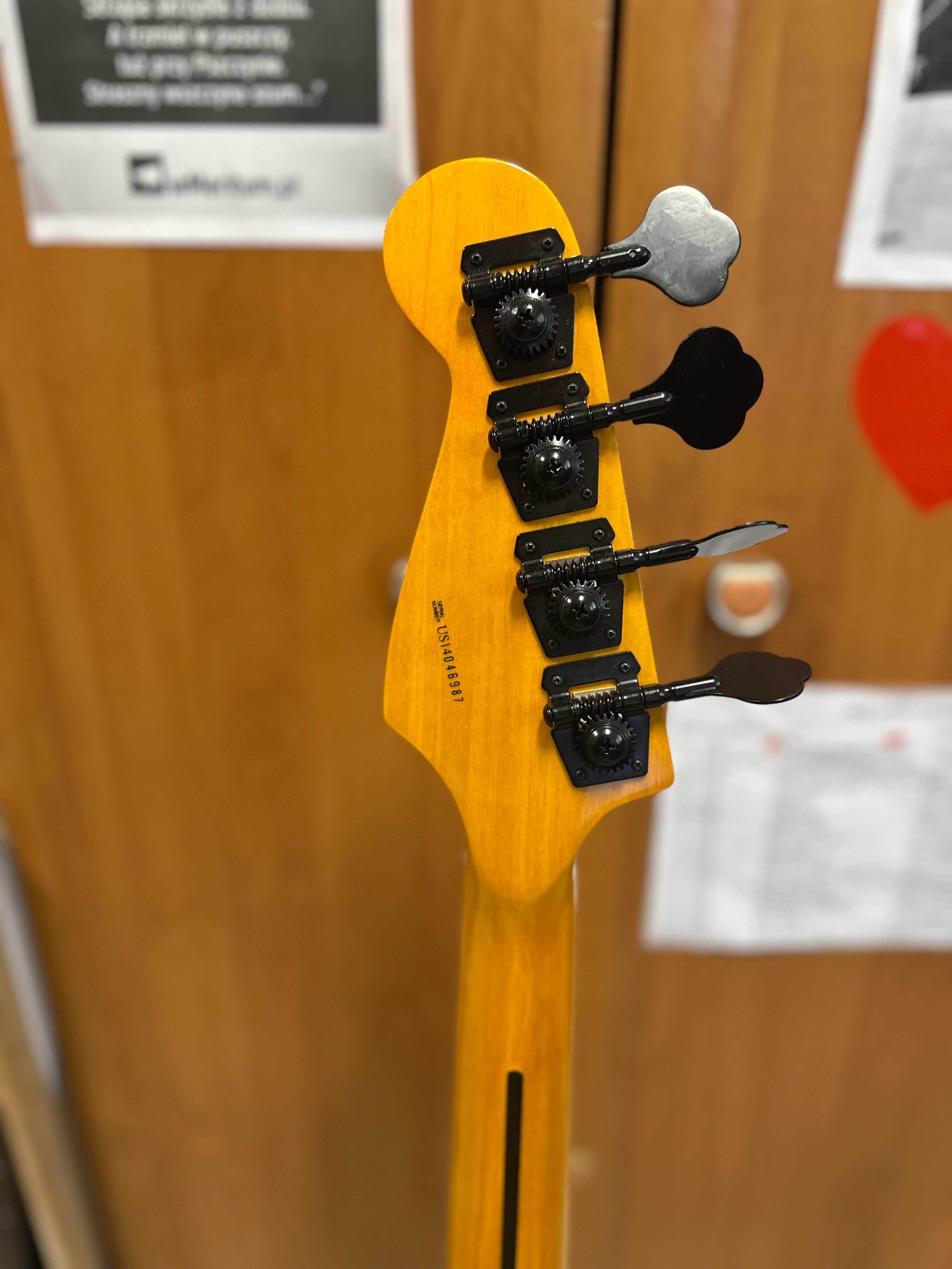 Gitara Fender Precision Bass