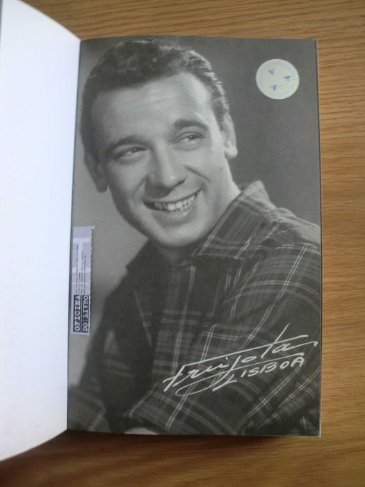 Raul Solnado: A Vida Não Se Perdeu
de Leonor Xavier