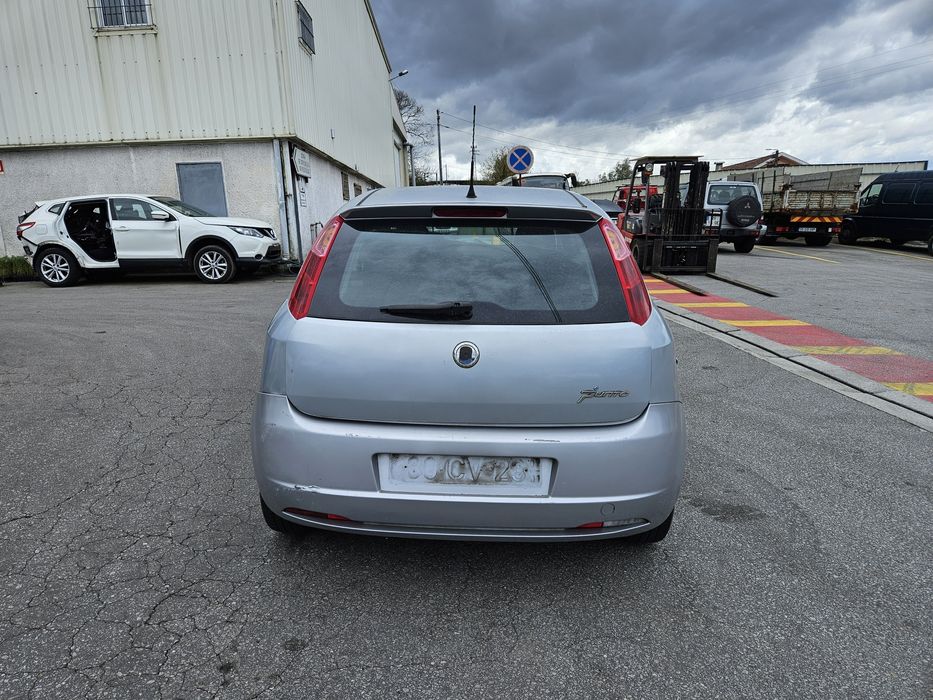Fiat Grand Punto 1.3 Multijet de 2007 para peças