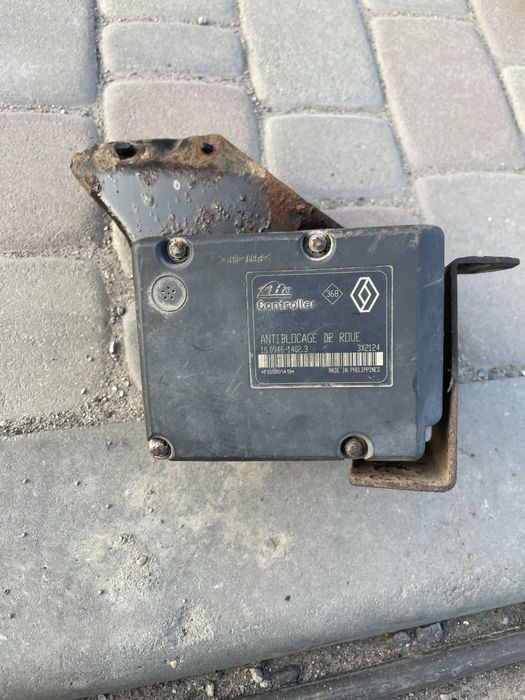 Торпеда и спидометр для Рено лагуна 1996г.