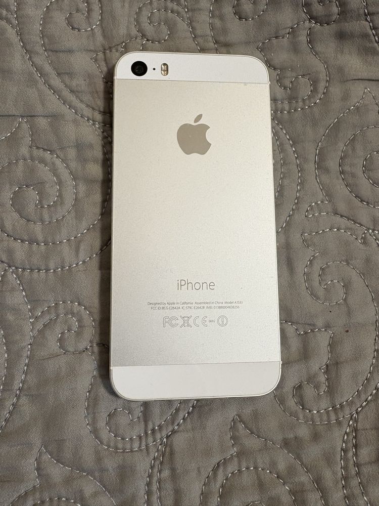 Продам iphone 5s A1533 в робочому стані