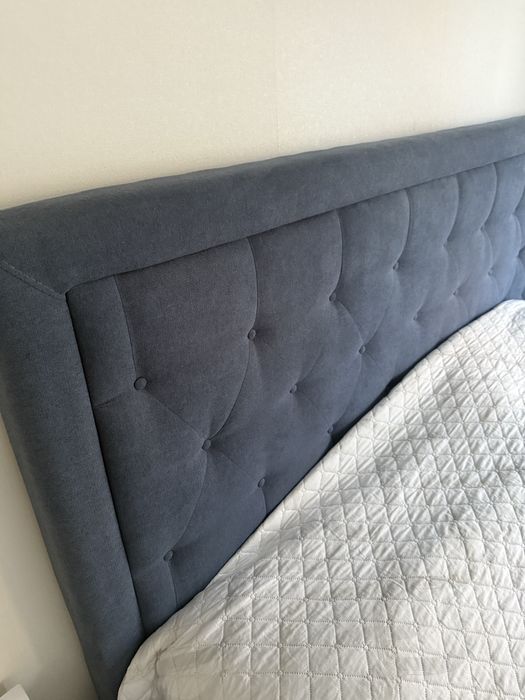 Cama casal como nova