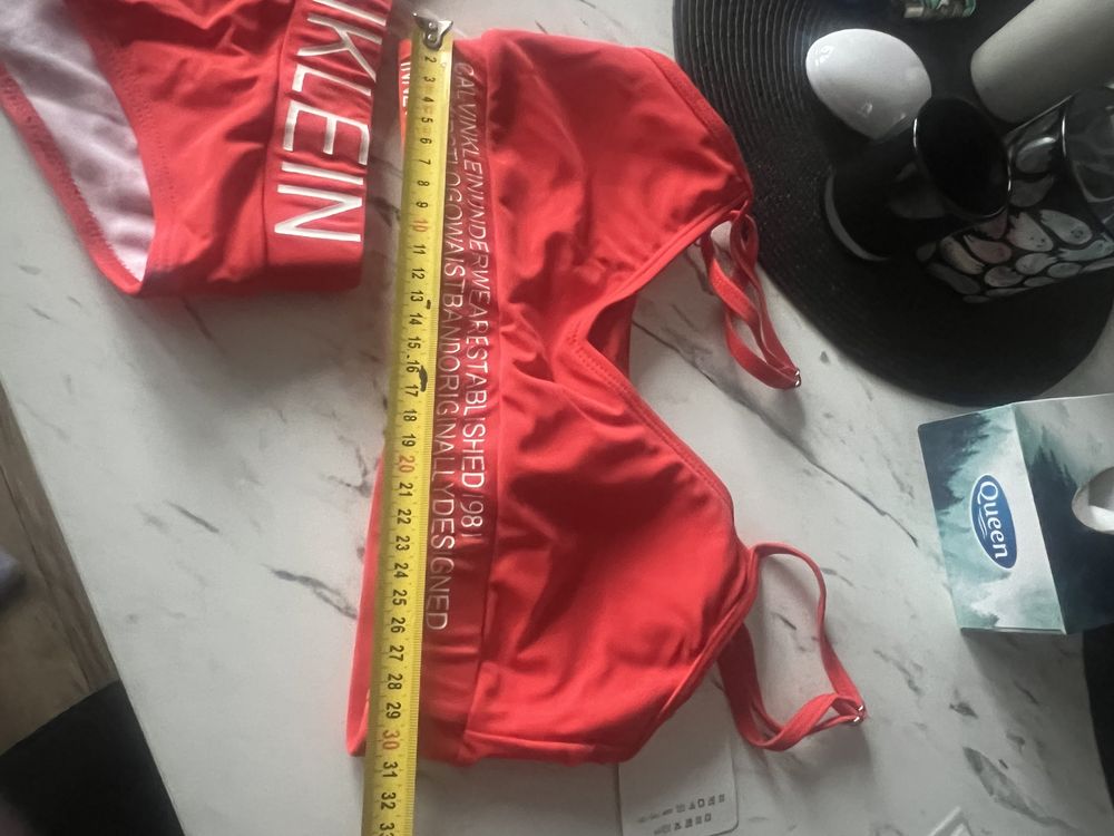 Kostium kąpielowy Calvin Klein w rozm S. Pomaranczowy kolor