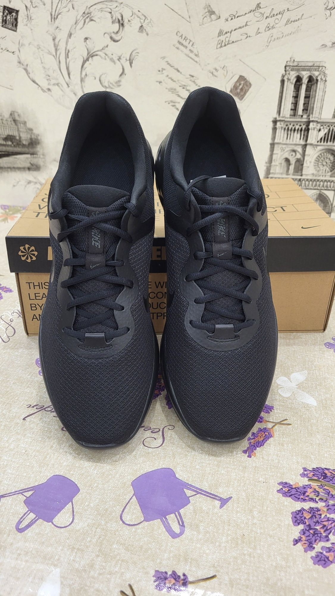 Оригінальні кросівки Nike Revolution 6 розмір 48,5 us14