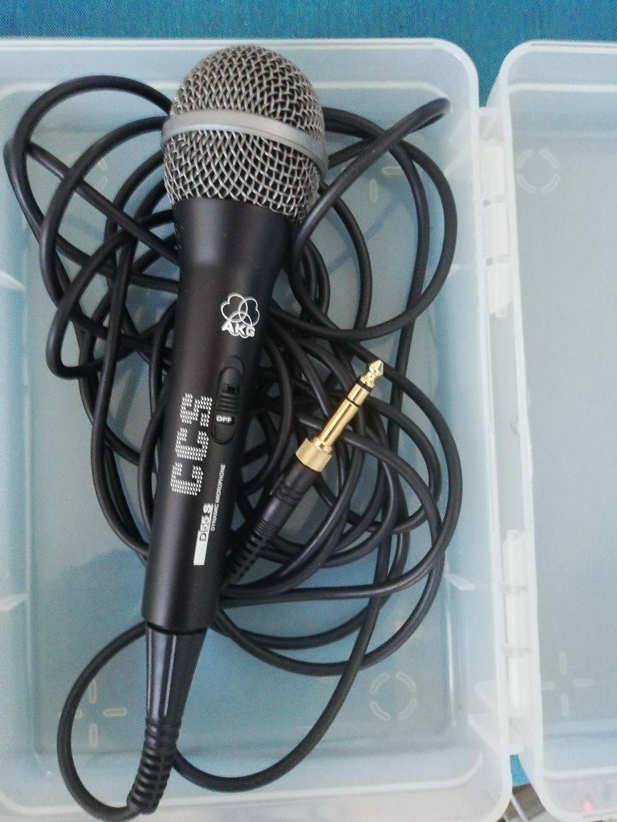 Mikrofon dynamicz Model AKG D55s