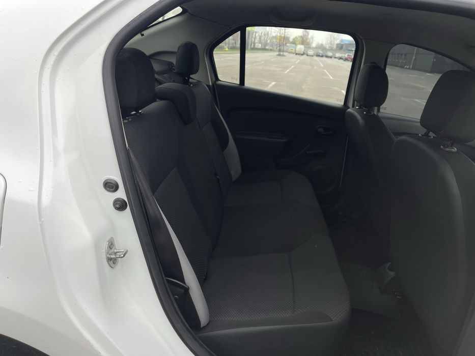 Dacia Logan 1,5 дизель 2013 рік