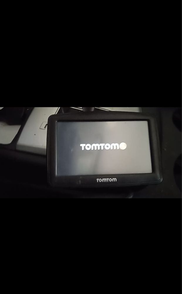 Немецкий навигатор в машину Tomtom