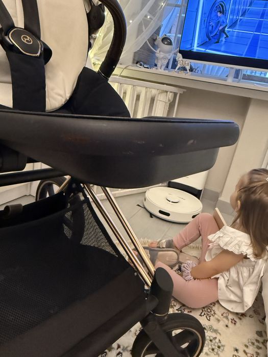 Дитячий візочок Cybex e-priam off white