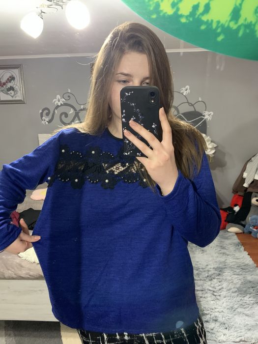 Нова жіноча кофта з мереживом