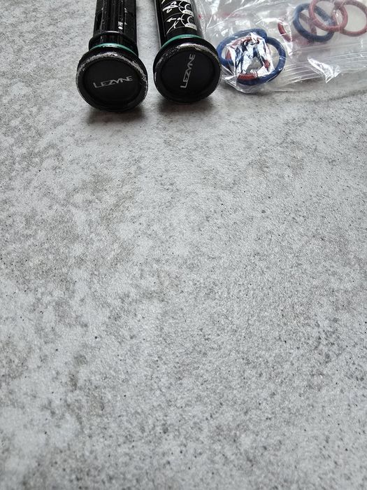 LEZYNE Dual Insert Kit M, zestaw narzędzi rowerowych
