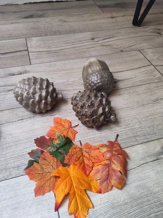 Szyszki żołędzie dekoracje jesienne ozdoba jesień