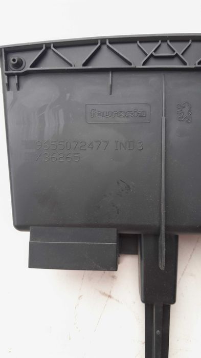 Półka pod radio schowek  Peugeot 307 207