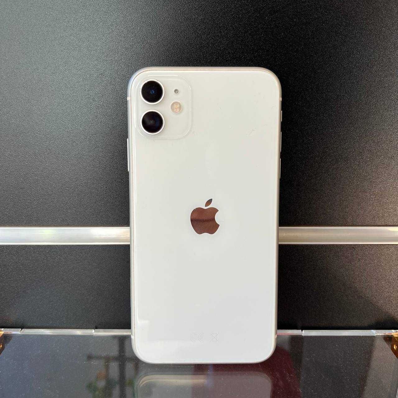 W dobrym stanie IPHONE 11 / 64 gb / BAT - 100%