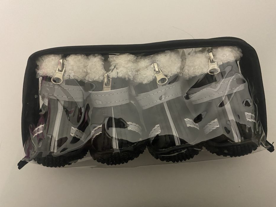 Взуття для песика/собак , та інші речі