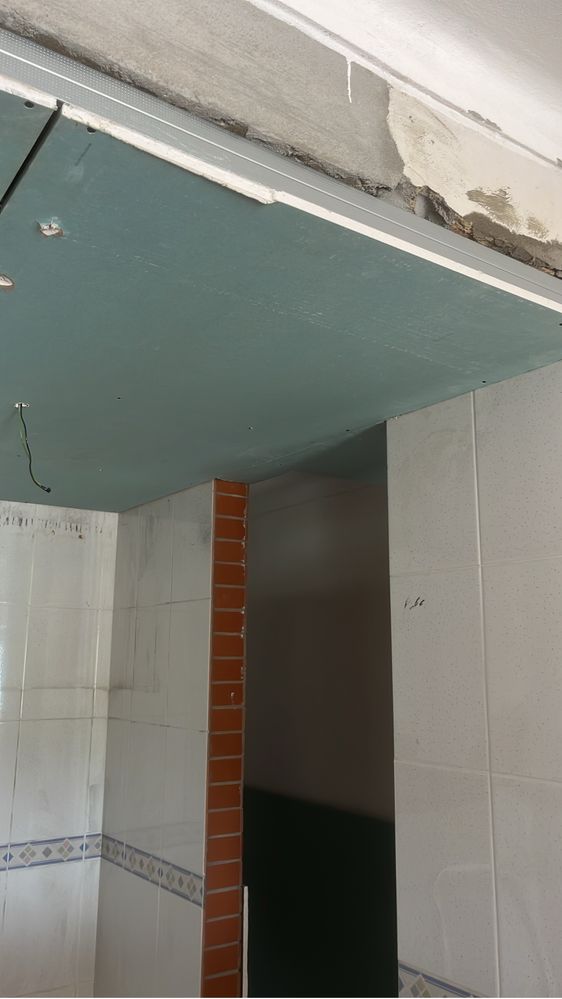 Faço todo tipo de seviços de d pladur ceramica etc