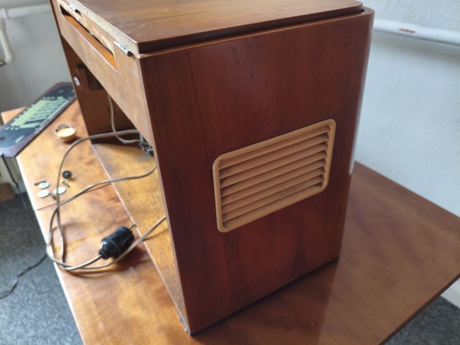 Radio menuet  lampowe