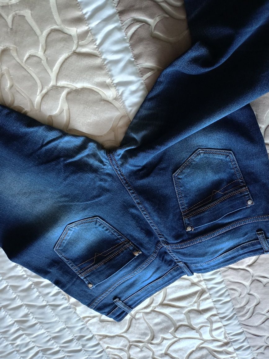 Jaansy damskie-rozmiar 46 firmy Aureus Jeans