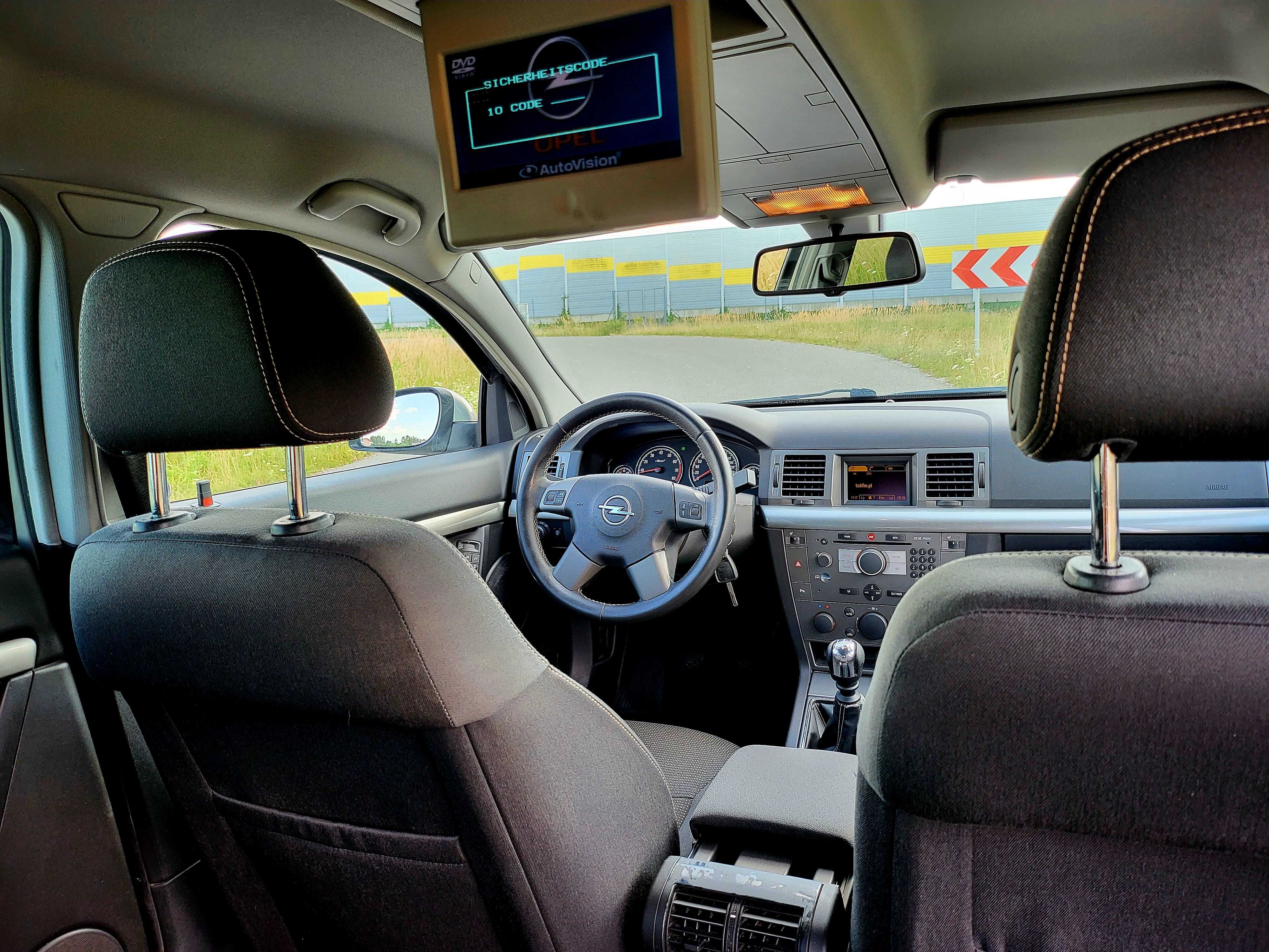 OPEL SIGNUM 2.2B klima DVD xenon alu czuj.park JAK NOWA